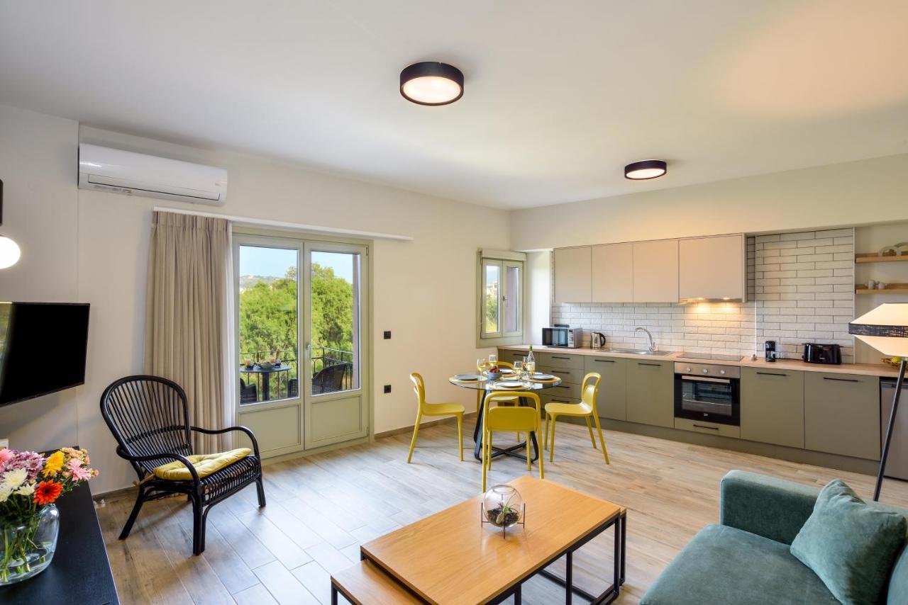 Dandelion Apartments Ханья Экстерьер фото