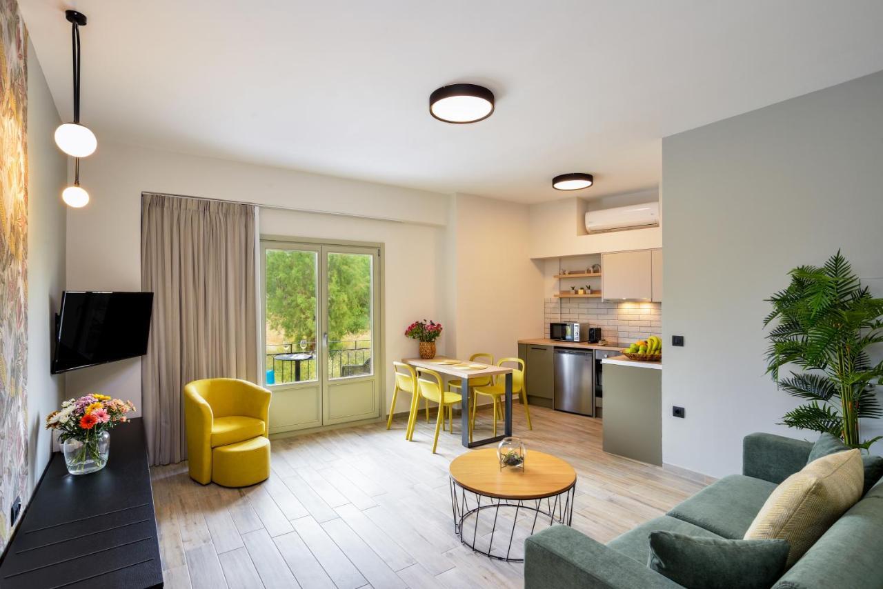 Dandelion Apartments Ханья Экстерьер фото